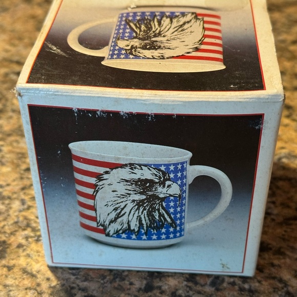 Vintage Bald Eagle USA Flag Coffee Cup Mug Artmark Patriotic Made In Korea 1989 - Picture 7 of 9